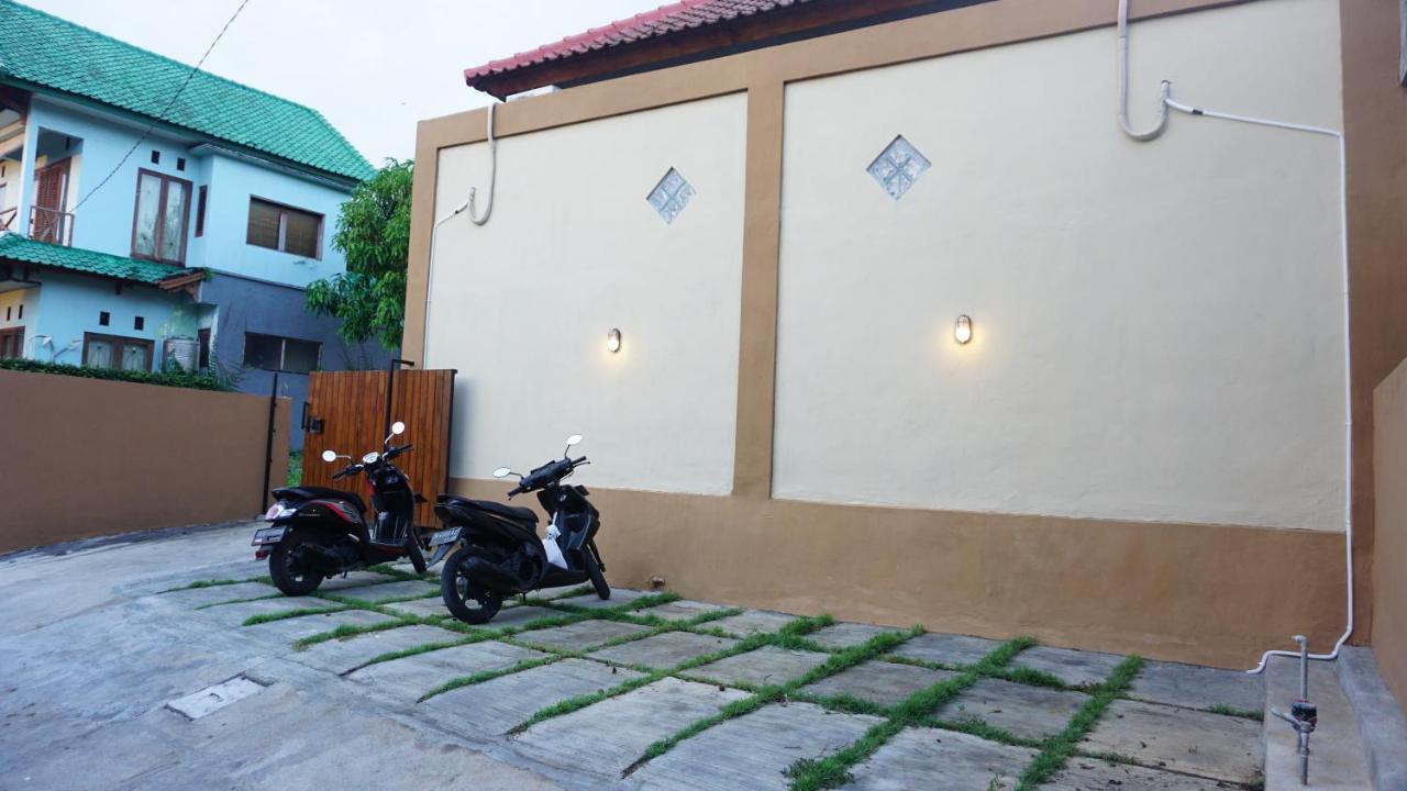 Jingga Homestay Balangan ジンバラン エクステリア 写真